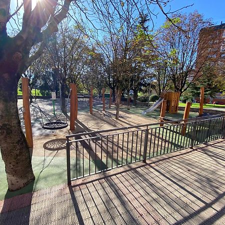 Piso Deluxe Centro Cerca Del Bec Apartment Barakaldo Ngoại thất bức ảnh