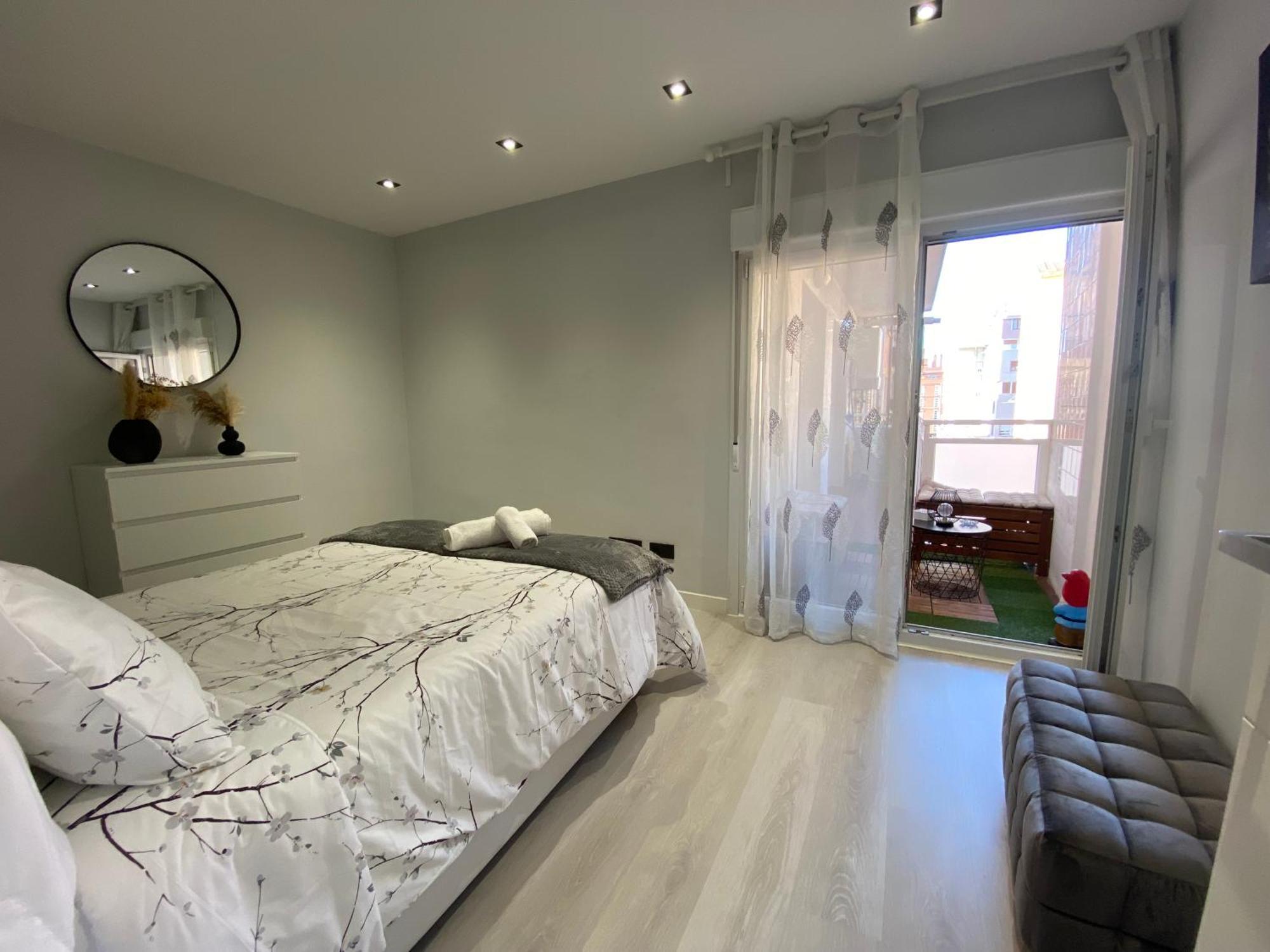 Piso Deluxe Centro Cerca Del Bec Apartment Barakaldo Ngoại thất bức ảnh