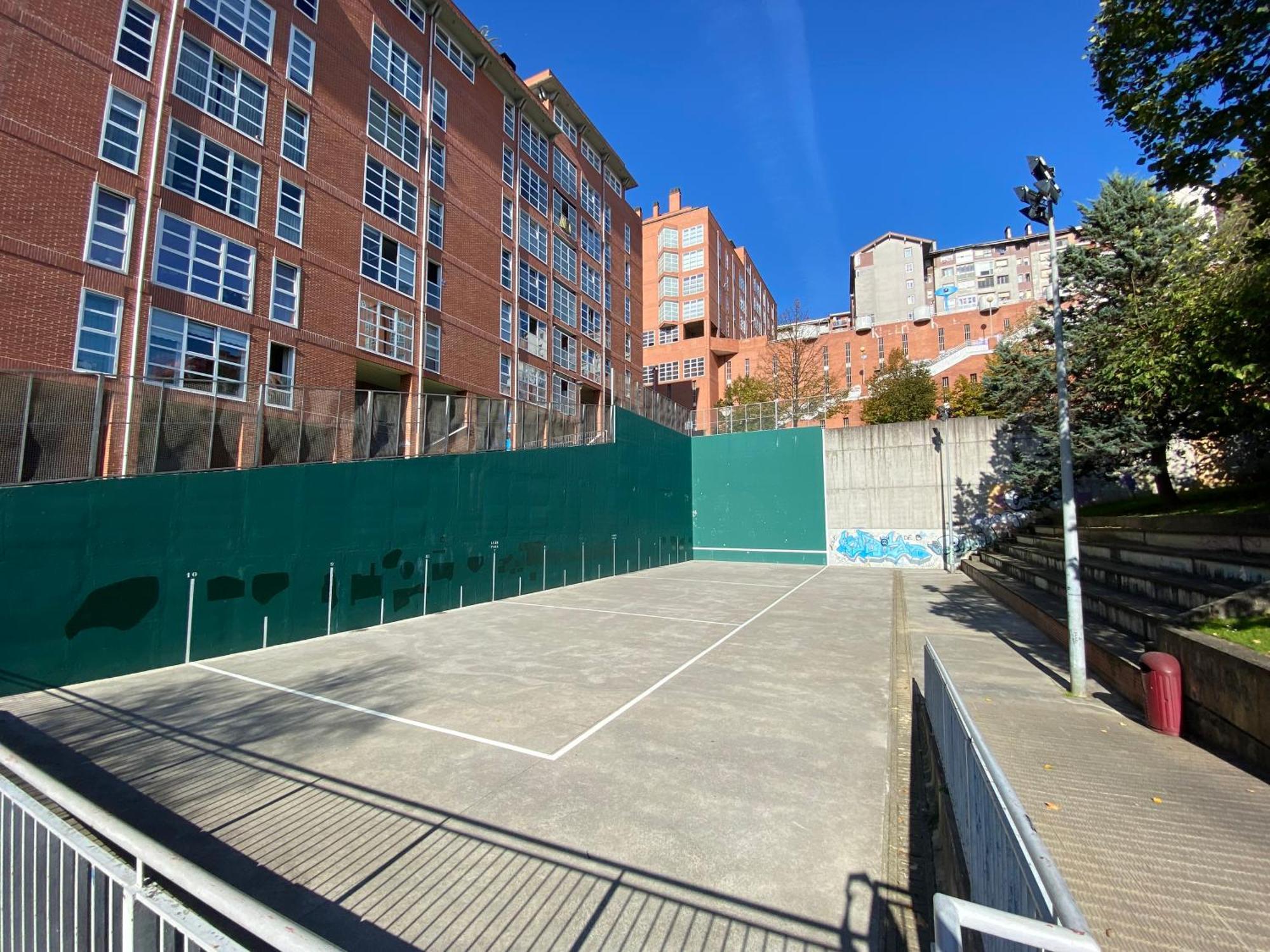 Piso Deluxe Centro Cerca Del Bec Apartment Barakaldo Ngoại thất bức ảnh