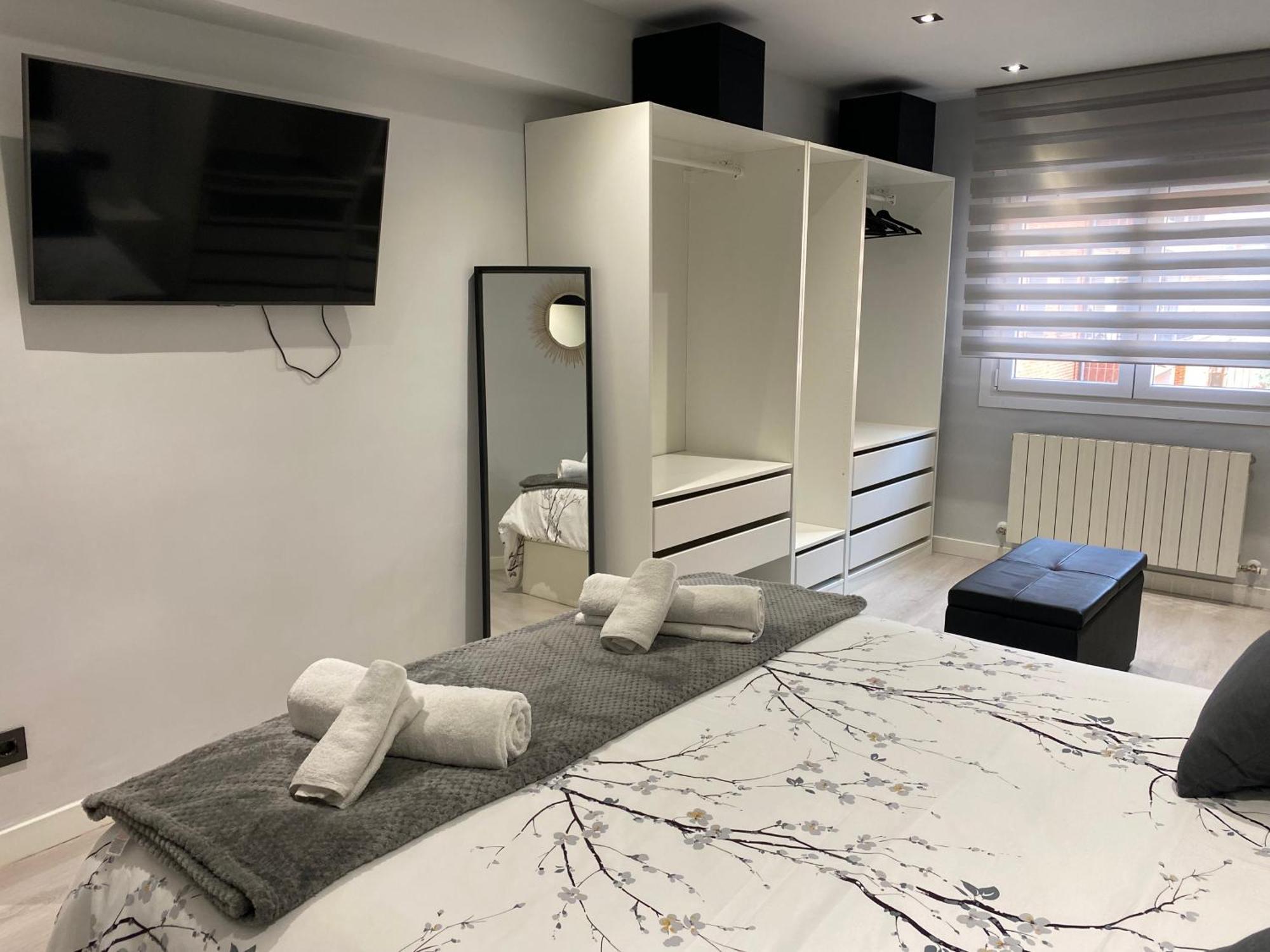 Piso Deluxe Centro Cerca Del Bec Apartment Barakaldo Ngoại thất bức ảnh