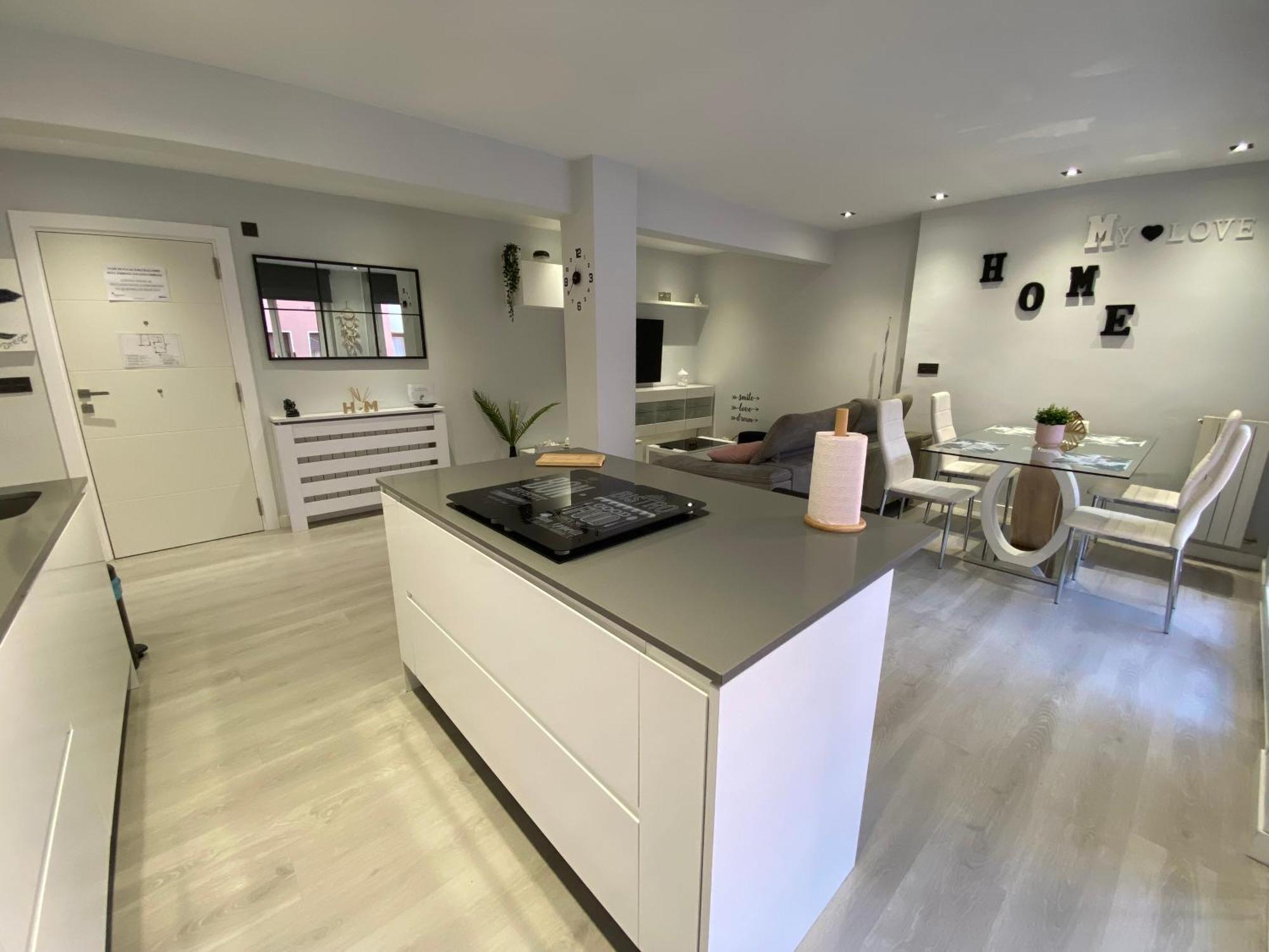 Piso Deluxe Centro Cerca Del Bec Apartment Barakaldo Ngoại thất bức ảnh